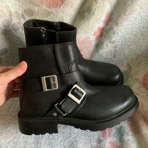 Skechers 90’s vintage chunky inside zip Moto boots 9.5-10 though labeled 10.5.